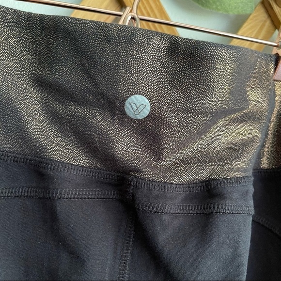 Lane Bryant Livi Active Bronze & Black Leggings - Picture 4 of 7